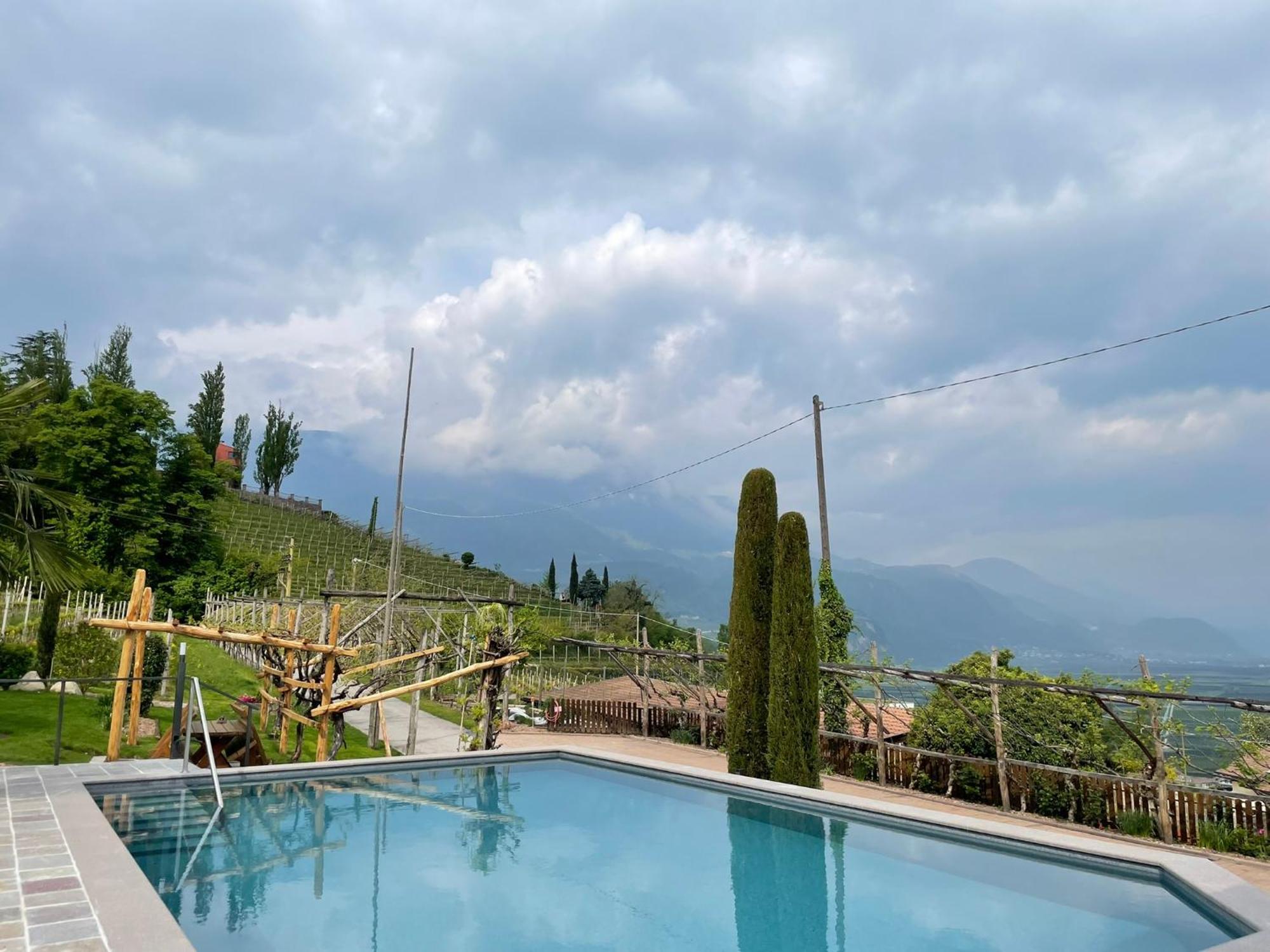 Pension Etschblick B&B Frangarto Exterior photo